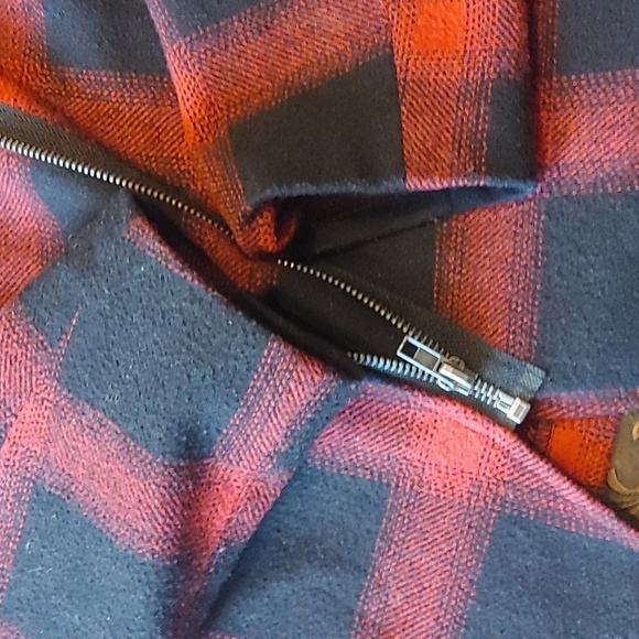 BB Dakota Red Plaid Jacket - Picture 3 of 4